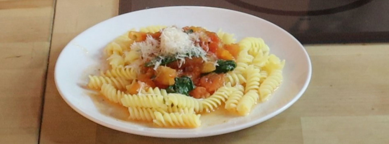 allergy-friendly-tomato-basil-pasta-sauce-on-rotelli-pasta-recipe-created-by-allergy-dragon